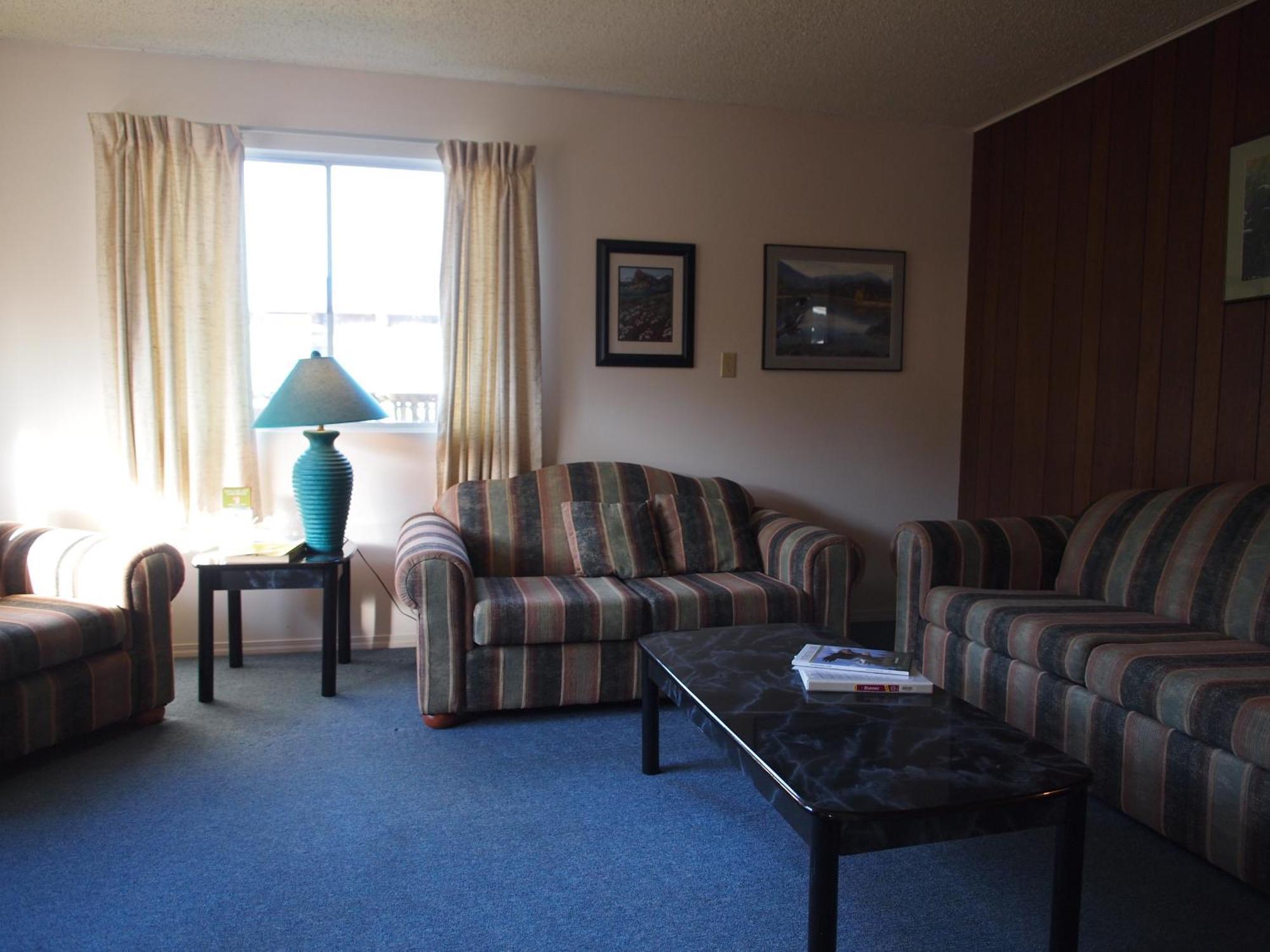 Whale'S Tail Guest Suites Ucluelet Eksteriør billede