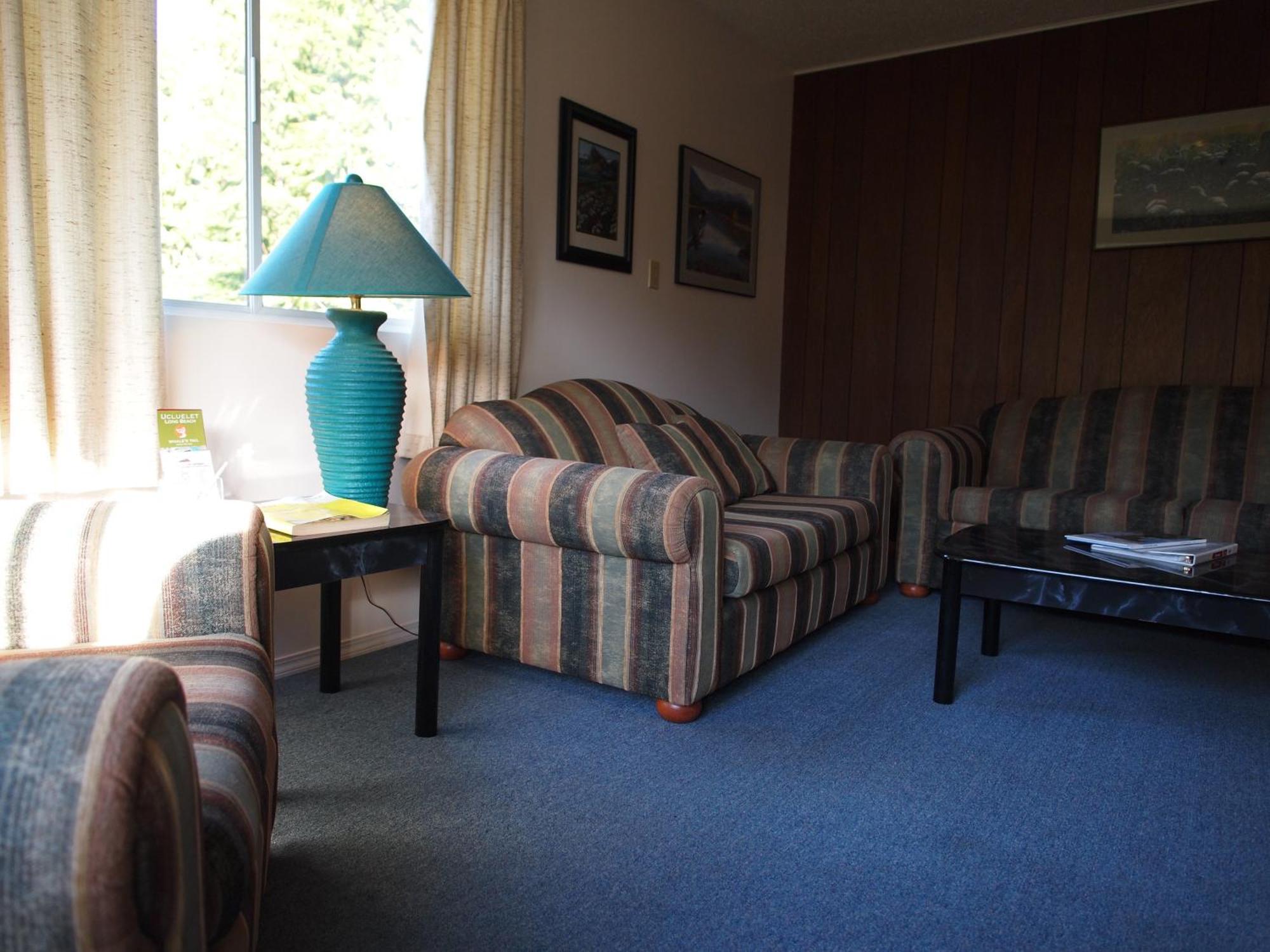 Whale'S Tail Guest Suites Ucluelet Eksteriør billede